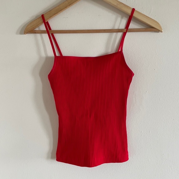 Wilfred Lacianne Tank - Picture 1 of 5